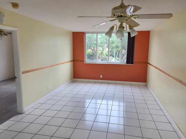 3253 Riverside Drive D-301, Coral Springs, FL 33065