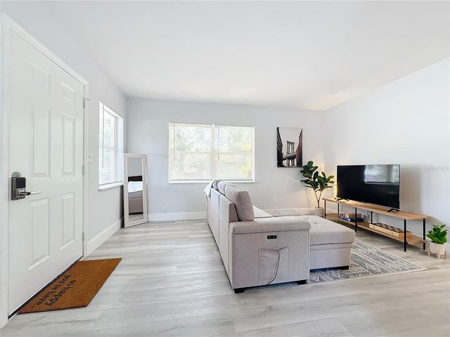 3025 LONG STREET A, Orlando, FL 32805