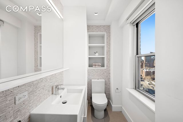 573 Grand Street D1707&1801, New York City, NY 10002