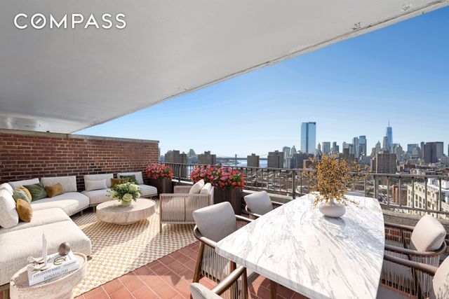 573 Grand Street D1707&1801, New York City, NY 10002