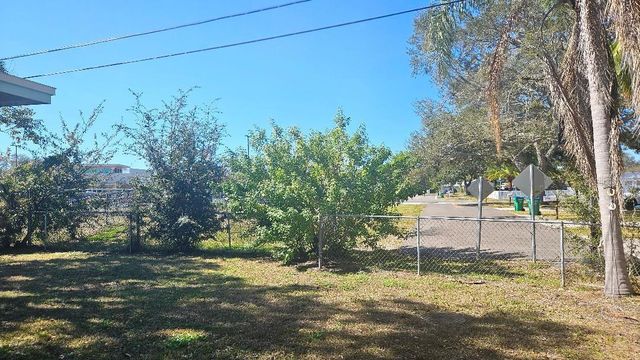 6542 GEM LANE, Seminole, FL 33772