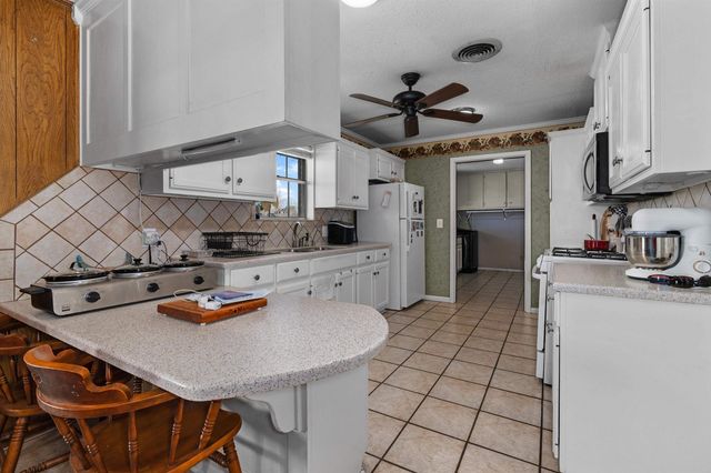 3199 US Hwy 259 N, Diana, TX 75640