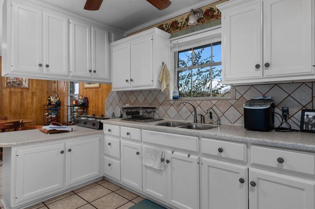 3199 US Hwy 259 N, Diana, TX 75640