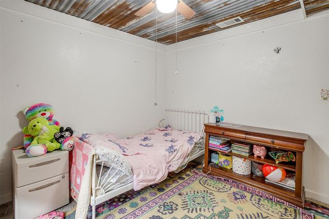1308 N Anglin Street, Cleburne, TX 76031