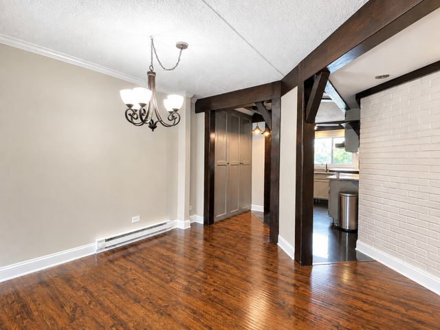 621 N Briar Hill Lane 4, Addison, IL 60101