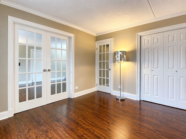 621 N Briar Hill Lane 4, Addison, IL 60101