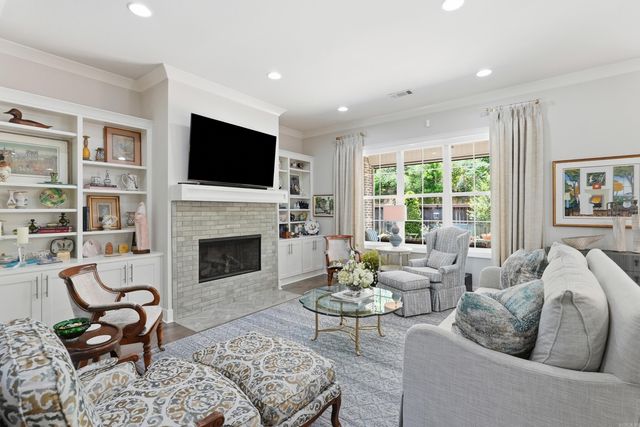 39 Belles Fleurs Circle, Little Rock, AR 72223