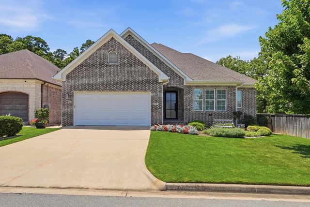 39 Belles Fleurs Circle, Little Rock, AR 72223