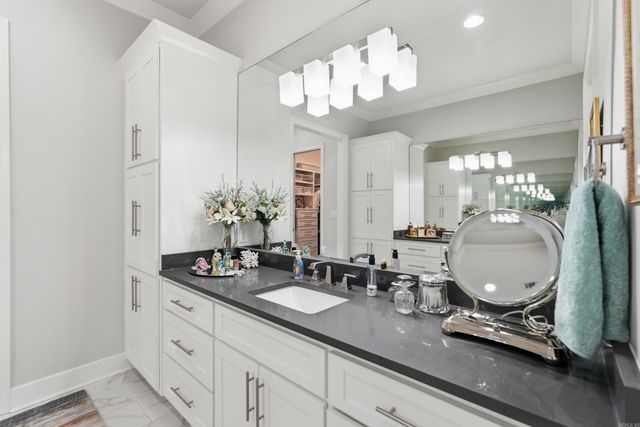 39 Belles Fleurs Circle, Little Rock, AR 72223