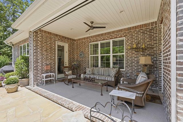 39 Belles Fleurs Circle, Little Rock, AR 72223