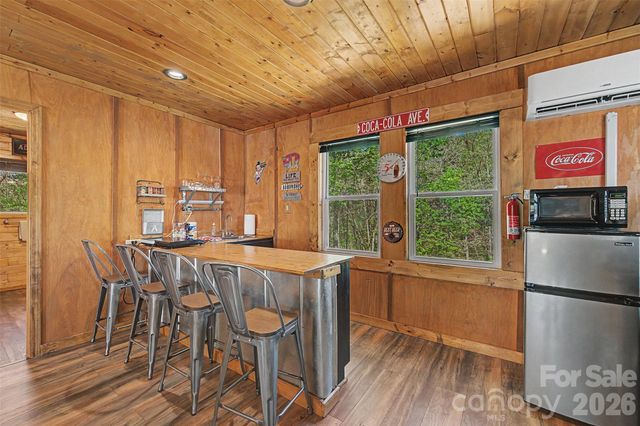 30 Sleepy Bear Ridge, Whittier, NC 28789