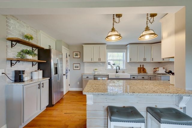 3 Walters Dr, Oxford, MA 01540