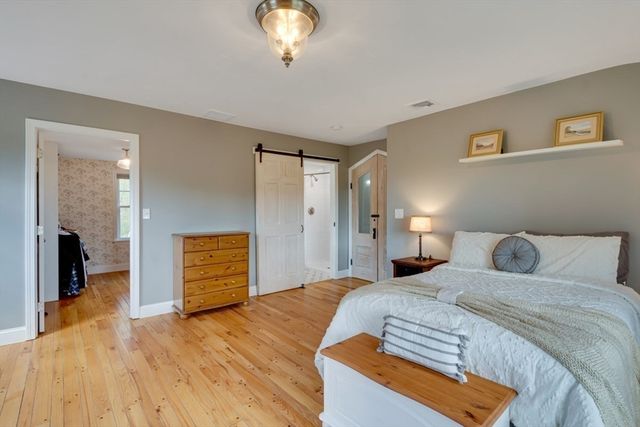 3 Walters Dr, Oxford, MA 01540