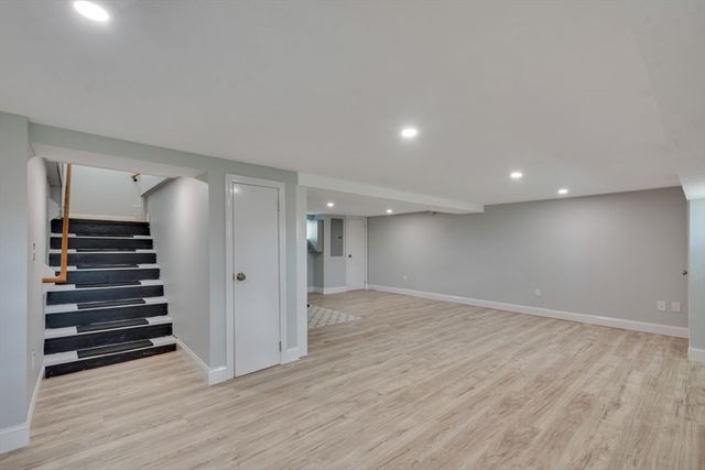 3 Walters Dr, Oxford, MA 01540