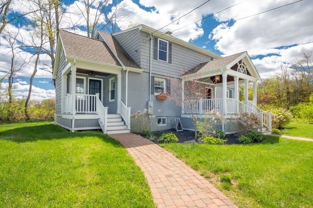 3 Walters Dr, Oxford, MA 01540