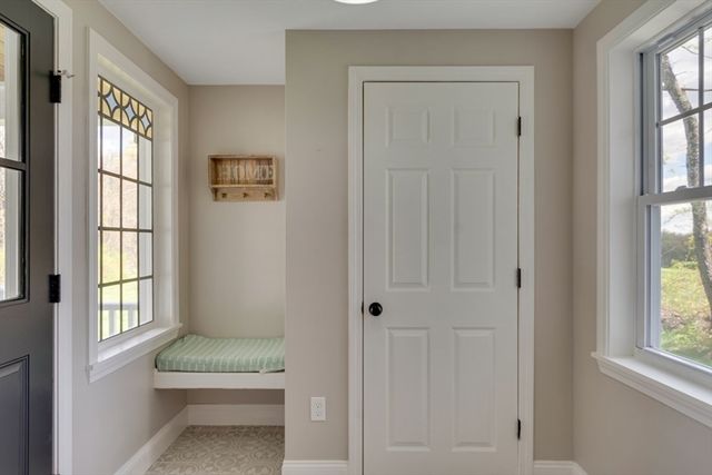 3 Walters Dr, Oxford, MA 01540