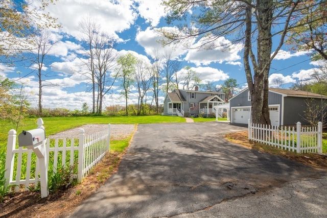 3 Walters Dr, Oxford, MA 01540