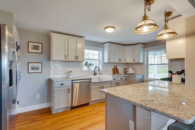 3 Walters Dr, Oxford, MA 01540