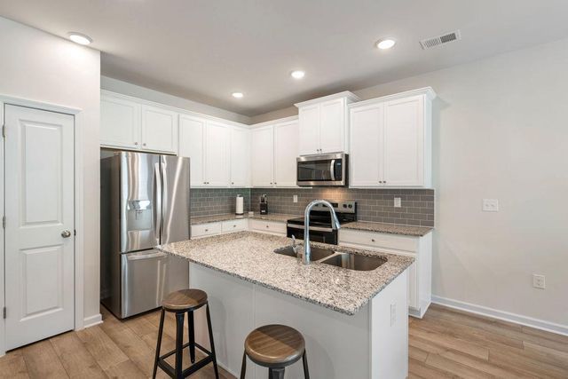 295 Regent Park, Hoschton, GA 30548