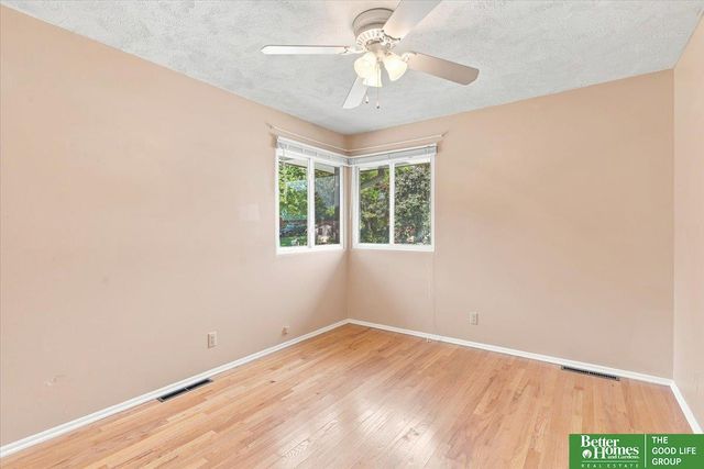 9804 Ruggles Street, Omaha, NE 68134