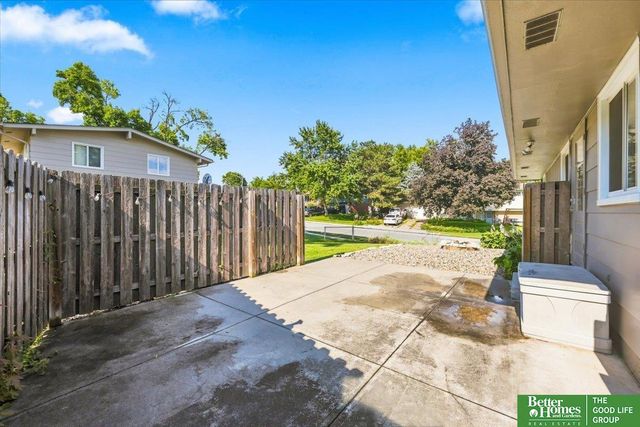 9804 Ruggles Street, Omaha, NE 68134