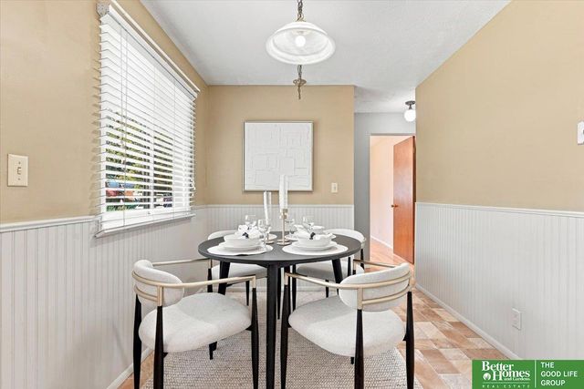 9804 Ruggles Street, Omaha, NE 68134