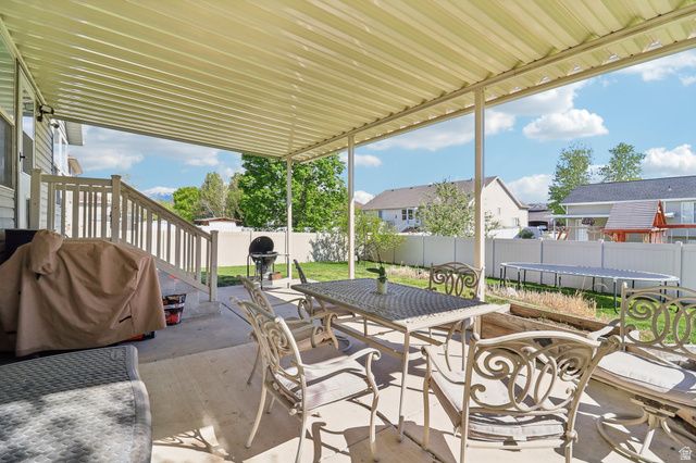 1699 W 2115 S, Syracuse, UT 84075