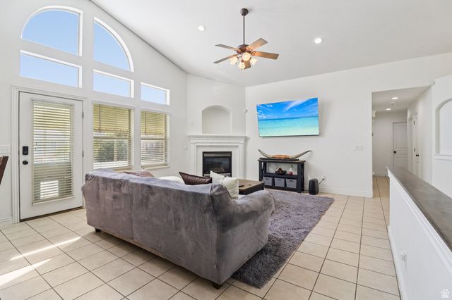 1699 W 2115 S, Syracuse, UT 84075