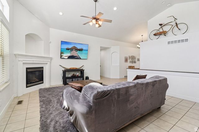 1699 W 2115 S, Syracuse, UT 84075