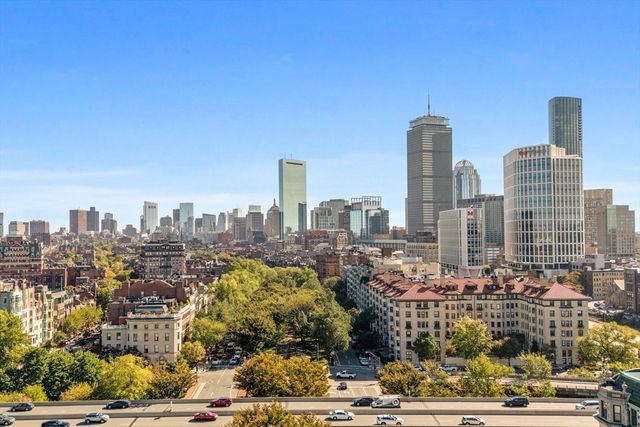 466 Commonwealth Ave 305, Boston, MA 02215