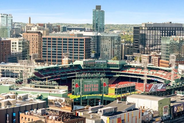 466 Commonwealth Ave 305, Boston, MA 02215