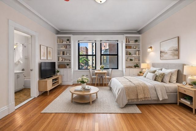 466 Commonwealth Ave 305, Boston, MA 02215