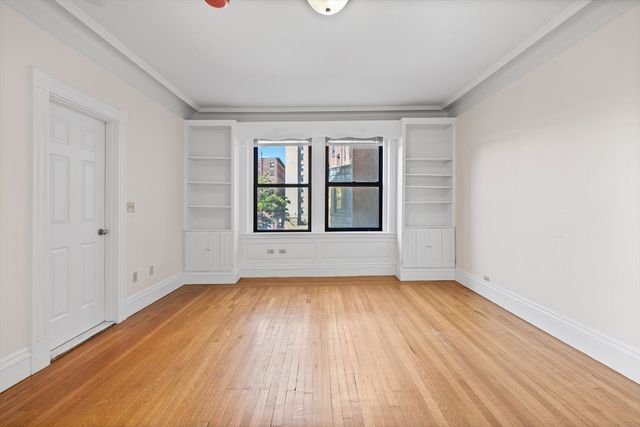 466 Commonwealth Ave 305, Boston, MA 02215