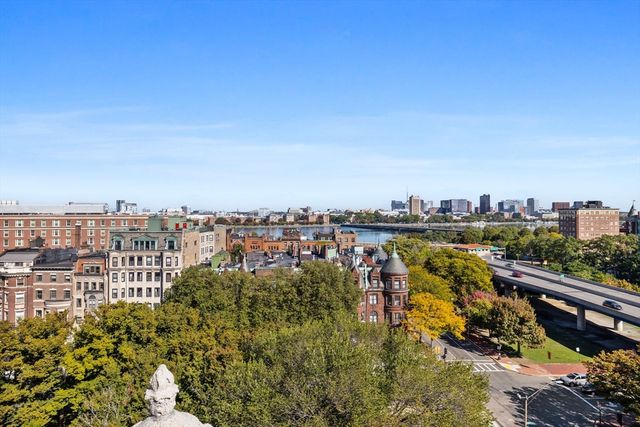 466 Commonwealth Ave 305, Boston, MA 02215