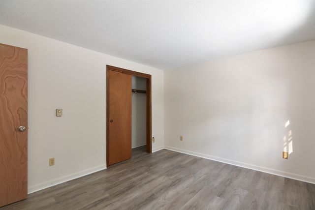 3 Holly Lane, Londonderry, NH 03053