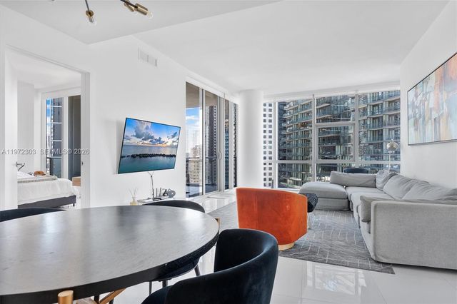 851 NE 1st Ave 1712, Miami, FL 33132