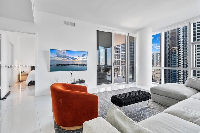 851 NE 1st Ave 1712, Miami, FL 33132