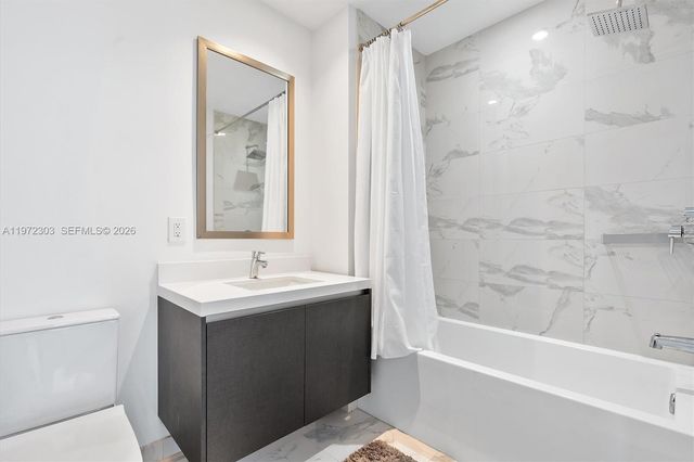 851 NE 1st Ave 1712, Miami, FL 33132