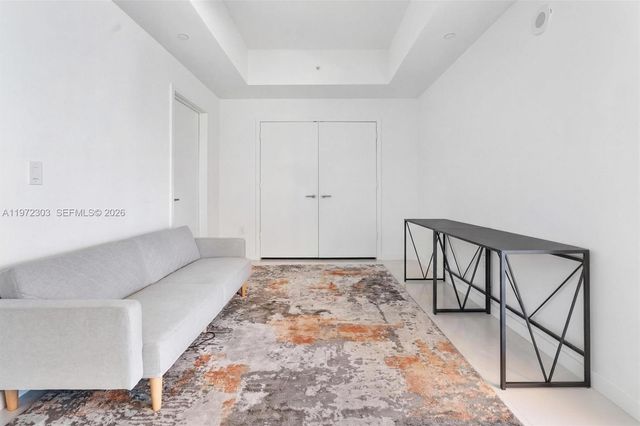 851 NE 1st Ave 1712, Miami, FL 33132