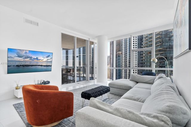 851 NE 1st Ave 1712, Miami, FL 33132