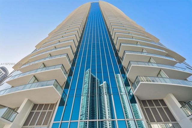 851 NE 1st Ave 1712, Miami, FL 33132