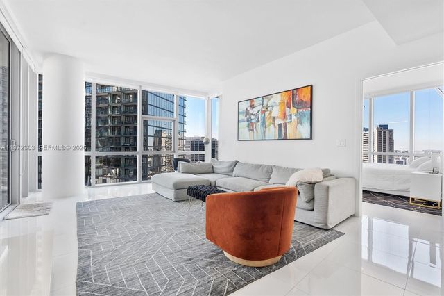 851 NE 1st Ave 1712, Miami, FL 33132