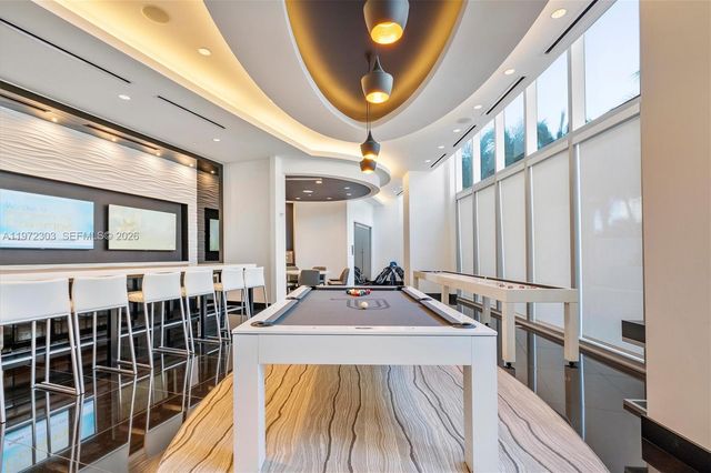 851 NE 1st Ave 1712, Miami, FL 33132