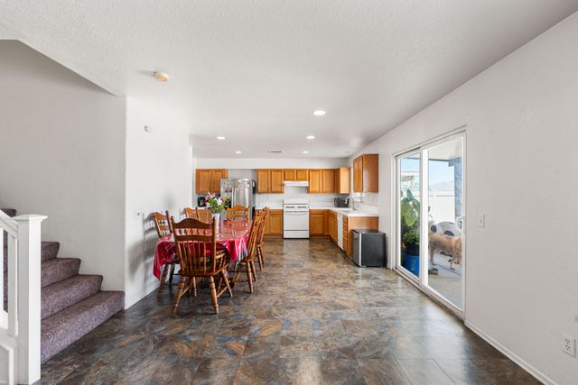 16029 White Mountain Place, Victorville, CA 92394