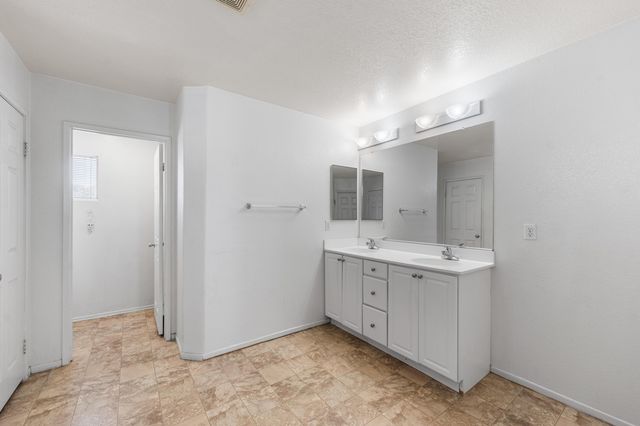 16029 White Mountain Place, Victorville, CA 92394