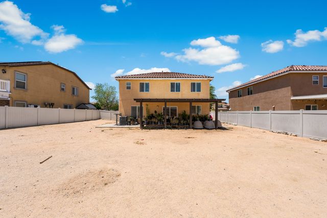 16029 White Mountain Place, Victorville, CA 92394