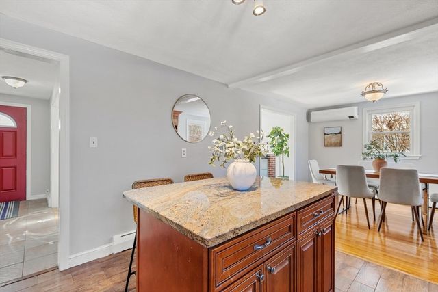 72 Grassland St, Lexington, MA 02420