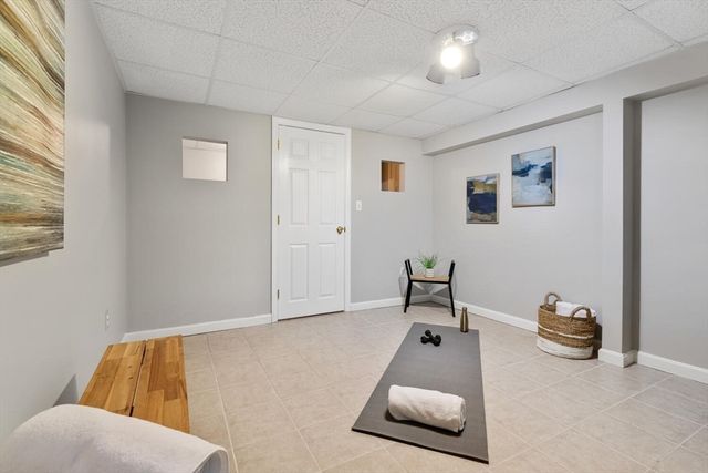 72 Grassland St, Lexington, MA 02420