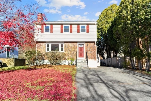 72 Grassland St, Lexington, MA 02420