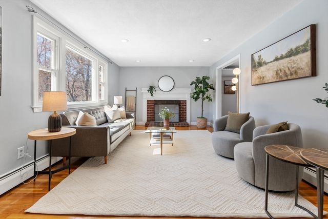 72 Grassland St, Lexington, MA 02420